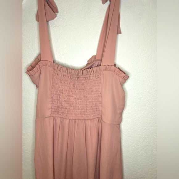 Socialite Dress Size Medium - Picture 5 of 5